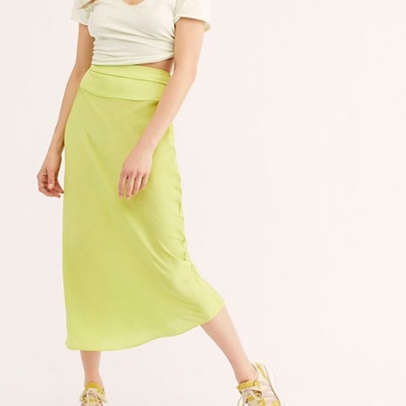 Free People Dresses & Skirts - Free People Normani Bias Skirt Jackfruit Size 6
